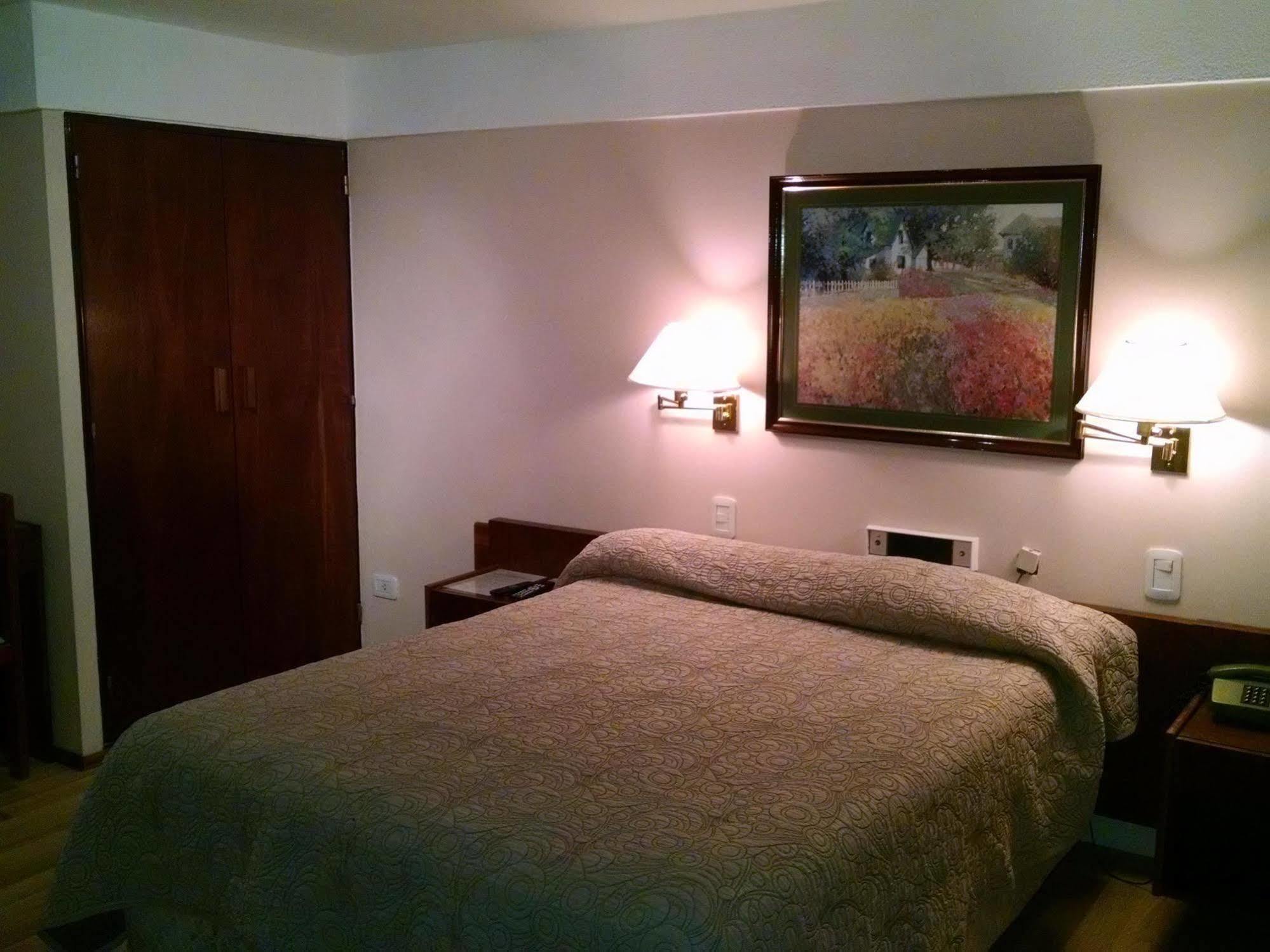 Aiello Hotel 3*